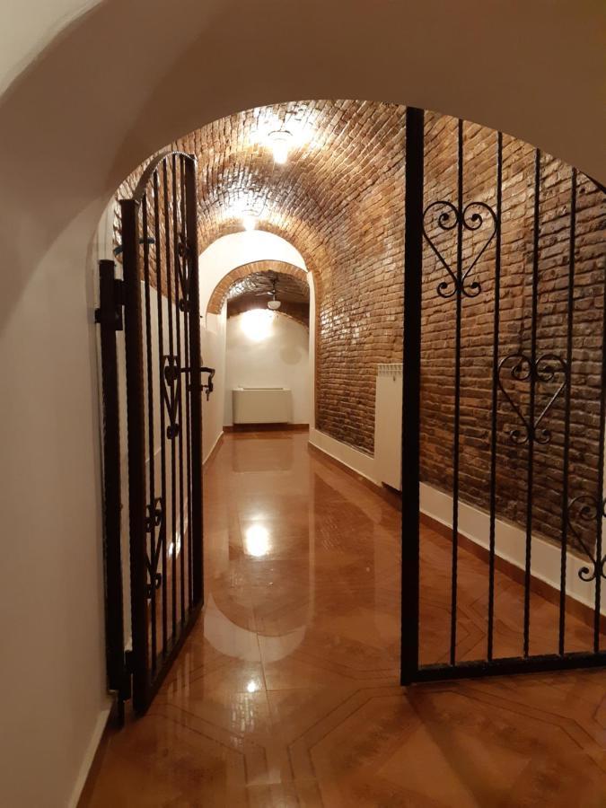 Antica Dimora Sul Corso Apartment
