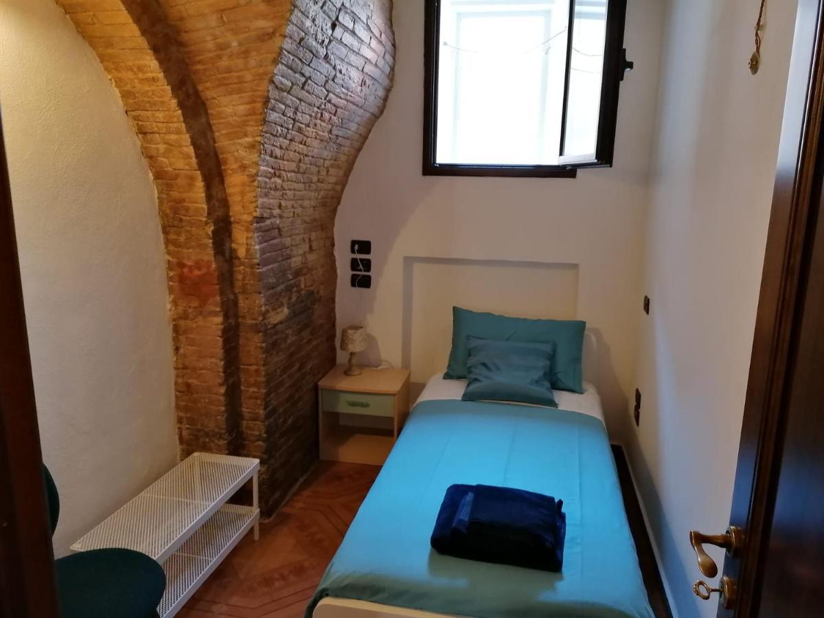 Antica Dimora Sul Corso Apartment *